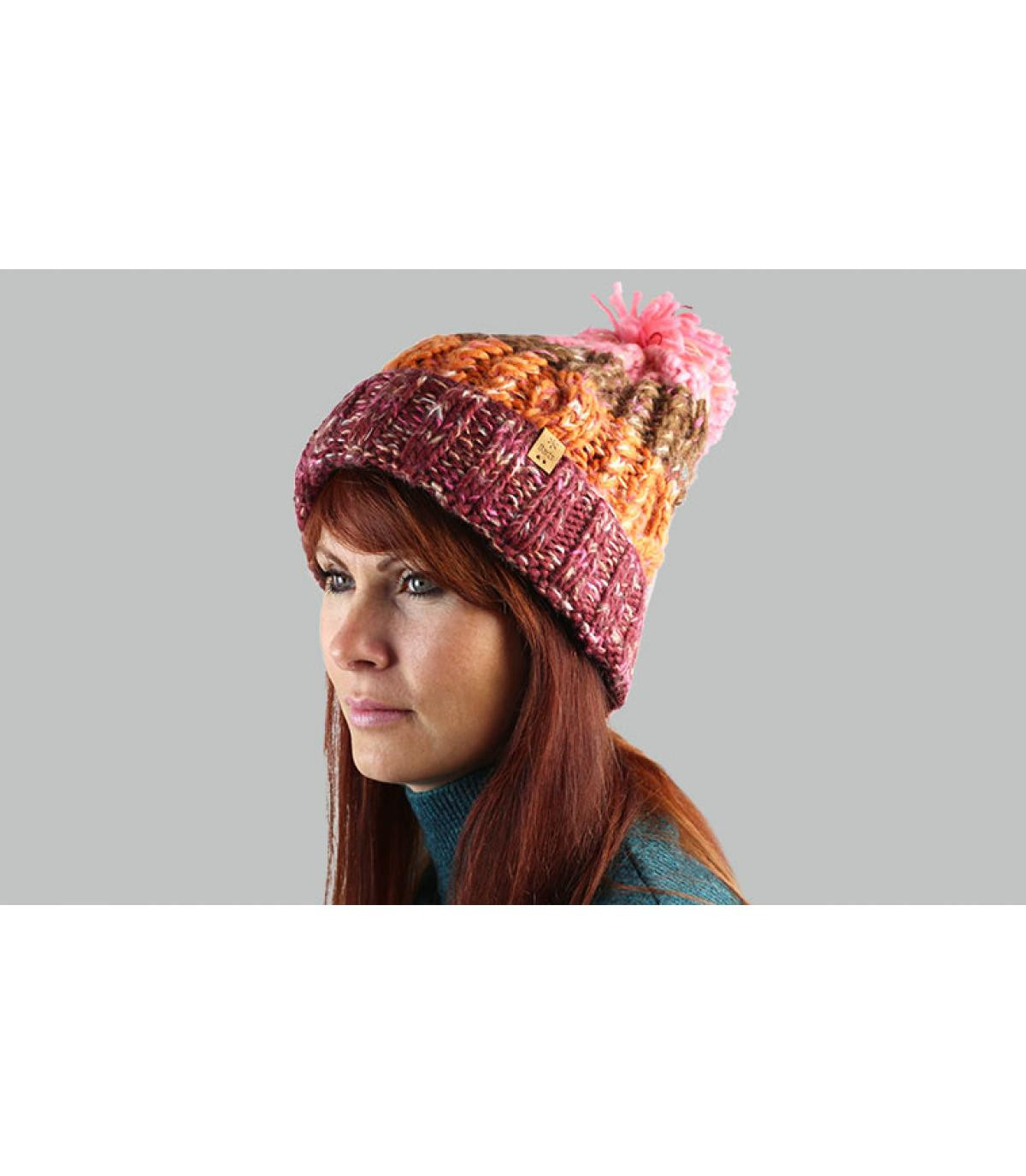Bommel Mütze rosa orange Streife Sandy Beanie burgundy Bommel Mütze rosa orange Streife Sandy Beanie burgundy